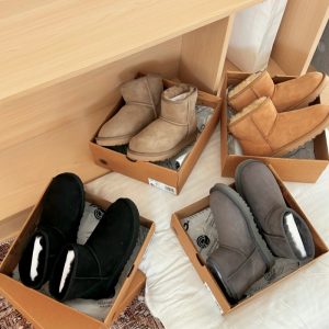 UGG 어그 우먼스 클래식 미니 II 양털 부츠 체스트넛 6222CHE