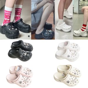 **크록스(Crocs) 여름용 투웨이 샌들/슬리퍼 아쿠아 슈즈****여름철 샌들·슬리퍼 겸용 가능** **투명 방수백 포장 제공*